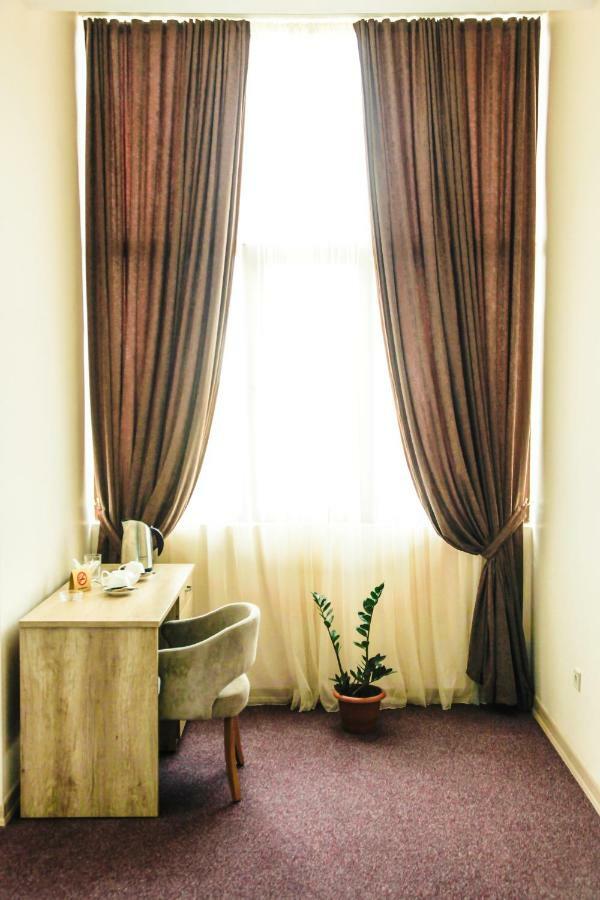 Hotel Grand Zugdidi Buitenkant foto